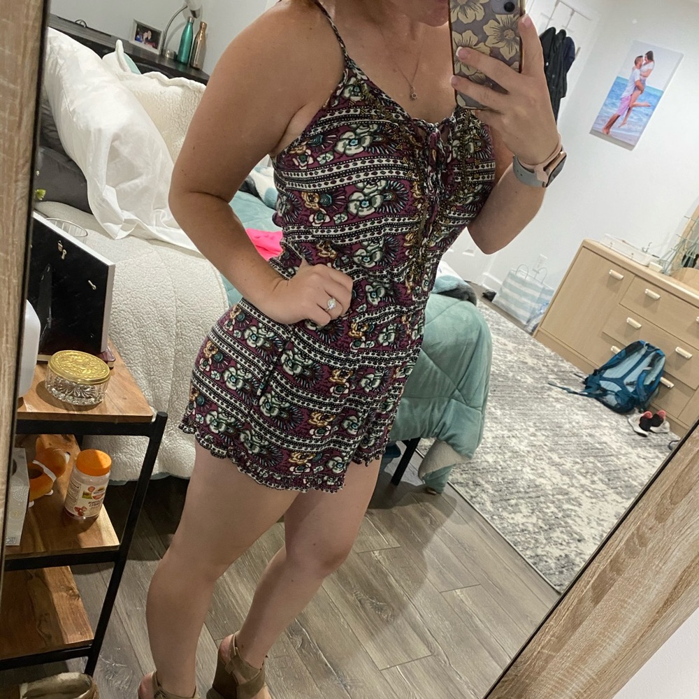 American Eagle Romper - Picture 2 of 7